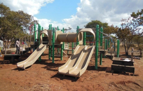 haiti_playground1-460x295