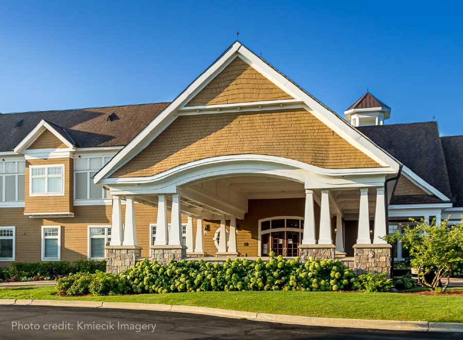 Arrowhead-clubhouse-exterior-front Arrowhead Golf Club front exterior