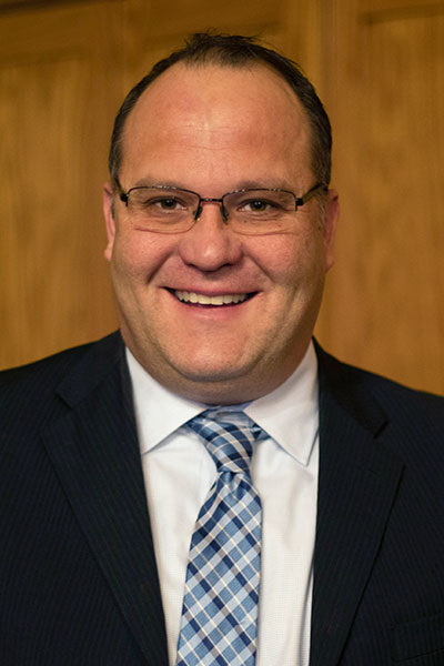 Dan-Novak-400×600-1