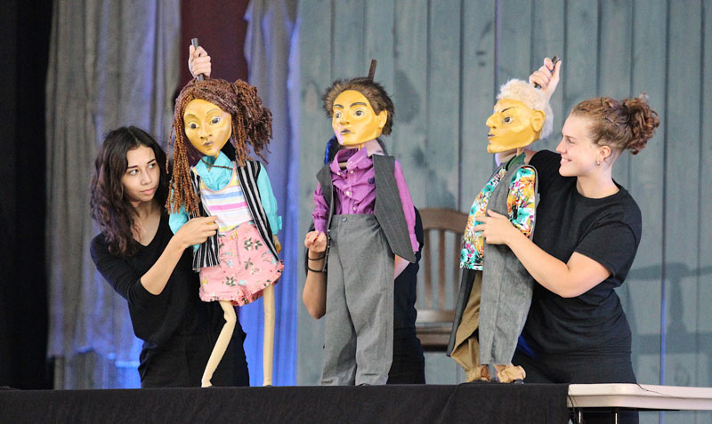 Puppet-Show