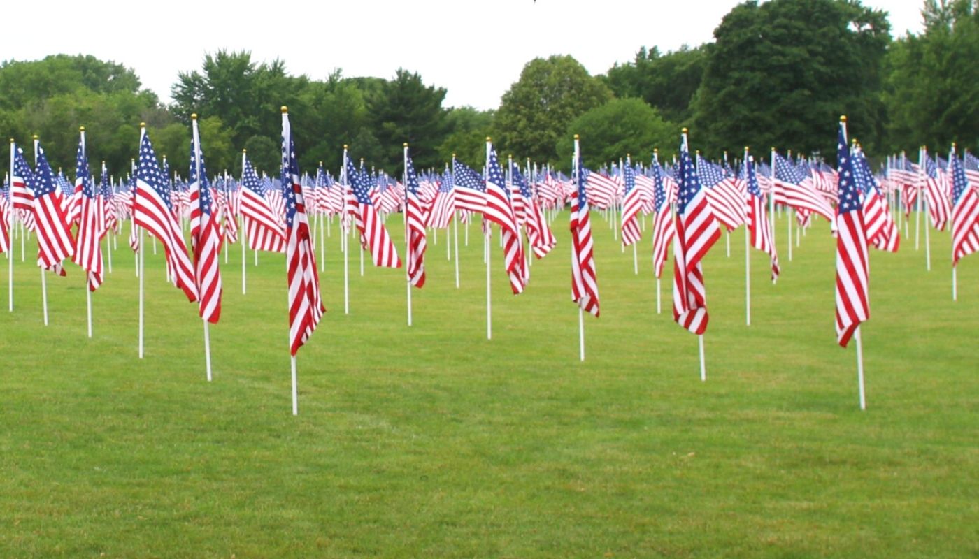 Photo of flags links to Field of Honor® event details